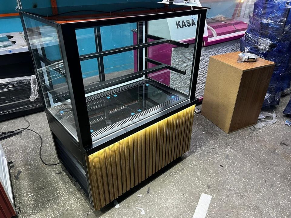 Soğutmalı Pasta Dolabı +4 Derece Camlı Teşhir Dolab