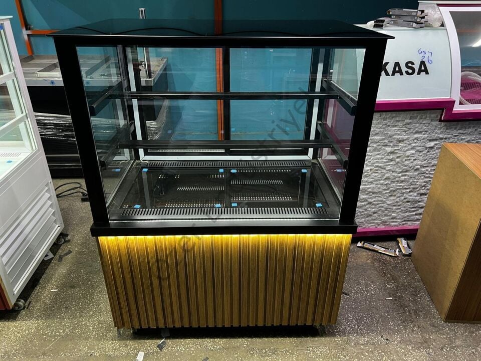 Soğutmalı Pasta Dolabı +4 Derece Camlı Teşhir Dolab