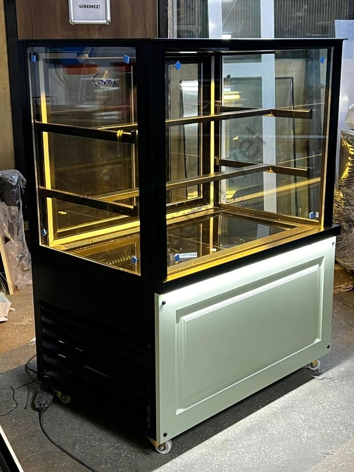 100 cm Pasta Dolabı – 3 Raflı +4°C Soğutmalı Tatlı Teşhir Dolabı