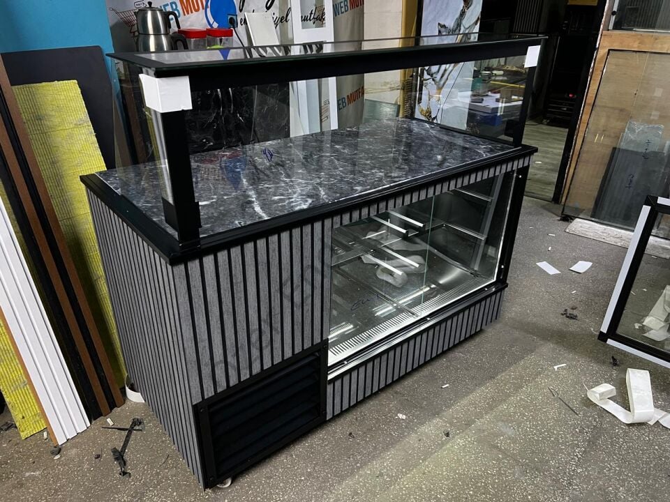 Soğutmalı Tatlı Meze Dolabı 150 Cm | Camlı Ledli Teşhir Dolabı