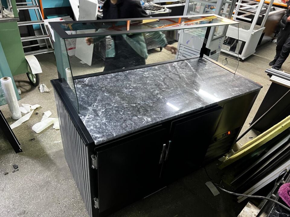 Soğutmalı Tatlı Meze Dolabı 150 Cm | Camlı Ledli Teşhir Dolabı