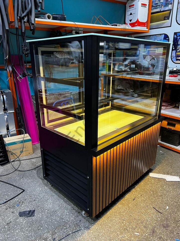 100 cm Modern Pasta Dolabı – LED Işıklı Soğutmalı Teşhir Dolabı