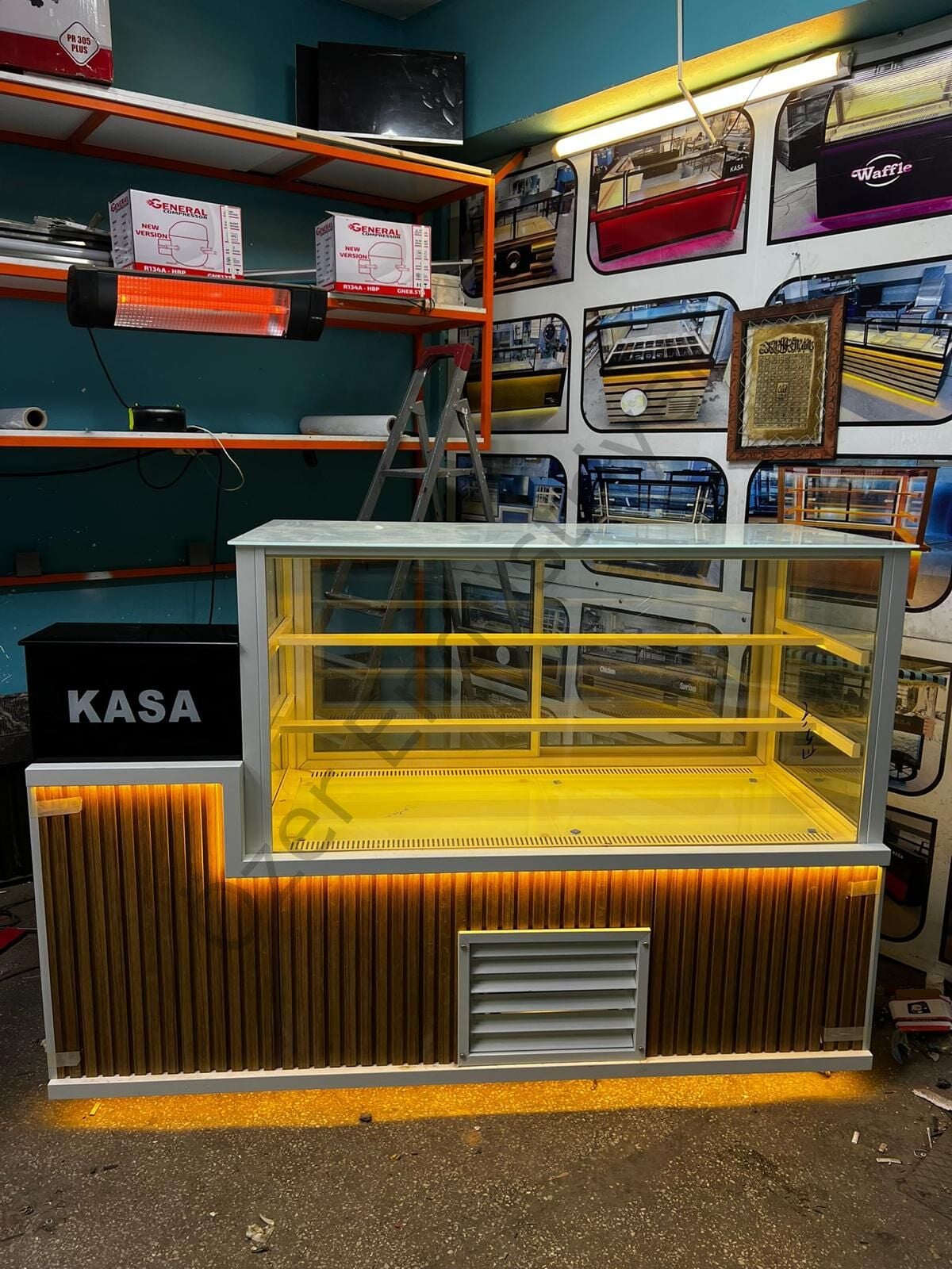 200 cm Kasa Bankolu Pasta Dolabı – Soğutmalı Teşhir Ünitesi