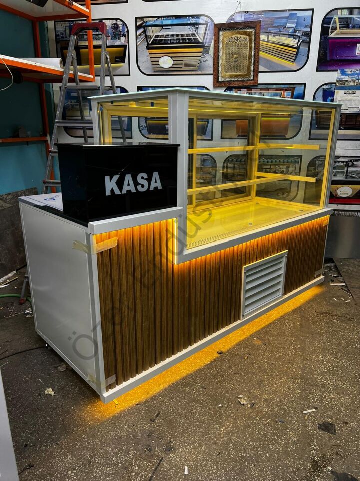 200 cm Kasa Bankolu Pasta Dolabı – Soğutmalı Teşhir Ünitesi