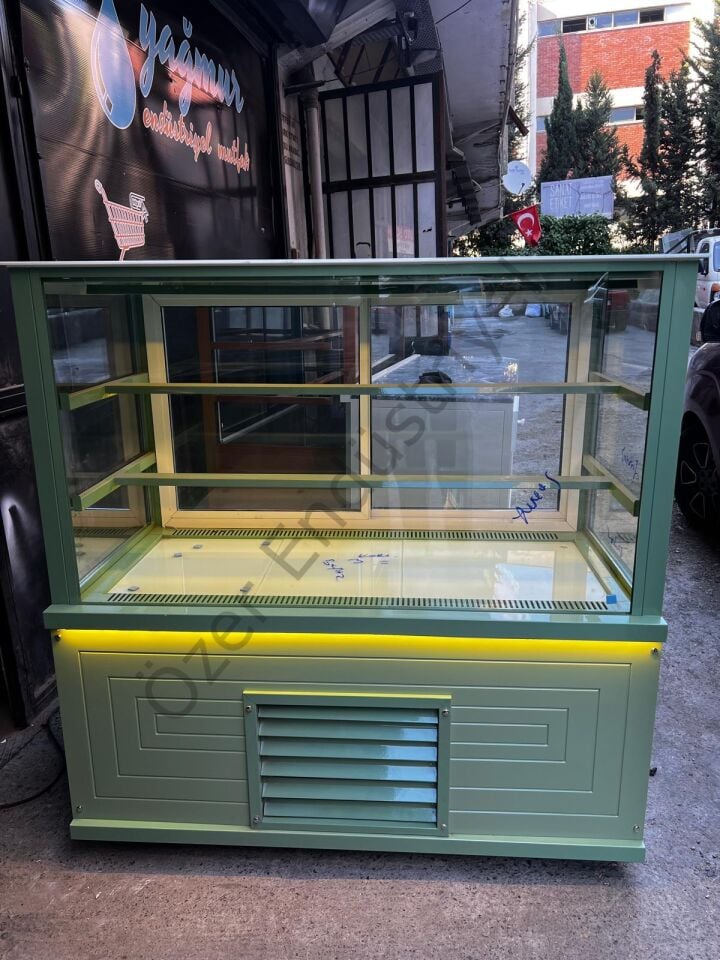 120 cm Su Yeşili Pasta Dolabı – Modern Soğutmalı Teşhir Vitrini