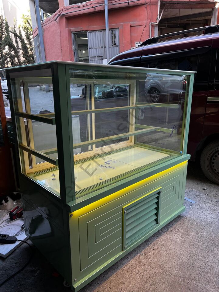 120 cm Su Yeşili Pasta Dolabı – Modern Soğutmalı Teşhir Vitrini