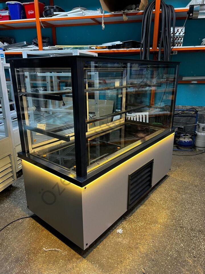 150 cm Ahşap Görünümlü Pasta Dolabı | Profesyonel Soğutmalı Teşhir Vitrini