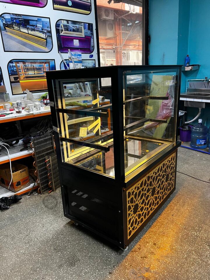 Gold Desenli Pasta Dolabı 100cm +4°C Soğutmalı Teşhir Dolabı