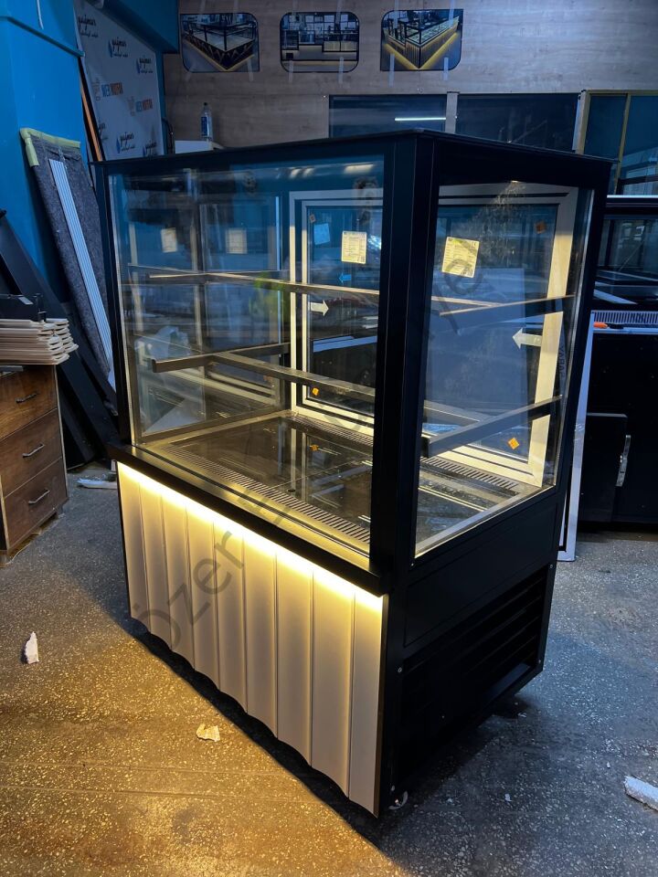 Cafe & Pastane İçin 100 cm Soğutmalı Pasta Vitrin Dolabı