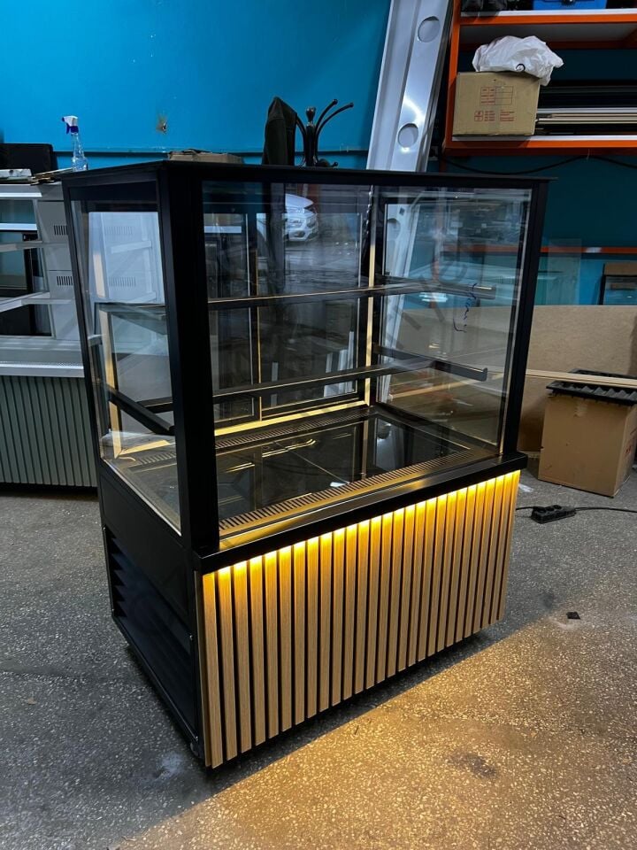 Siyah Soğutmalı Pasta Dolabı 100x70x130 cm