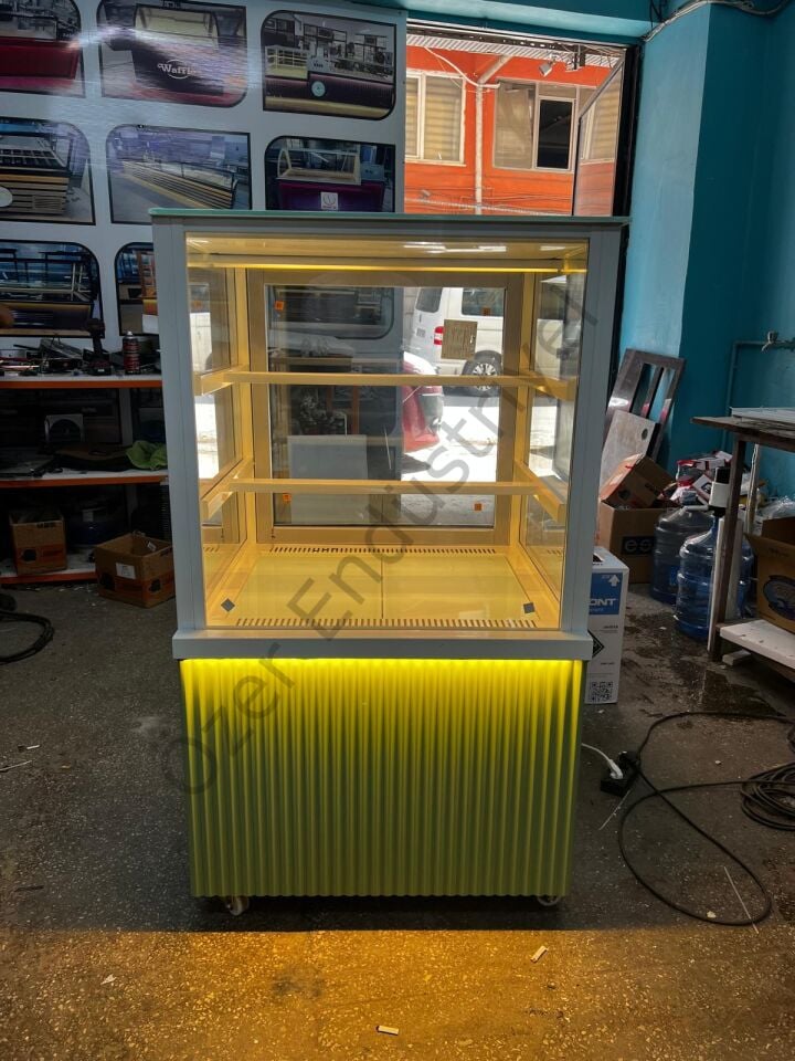 70x70x135 Pasta Dolabı | Ayaklı Soğutmalı Tatlı Teşhir Vitrini