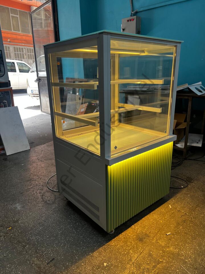 70x70x135 Pasta Dolabı | Ayaklı Soğutmalı Tatlı Teşhir Vitrini