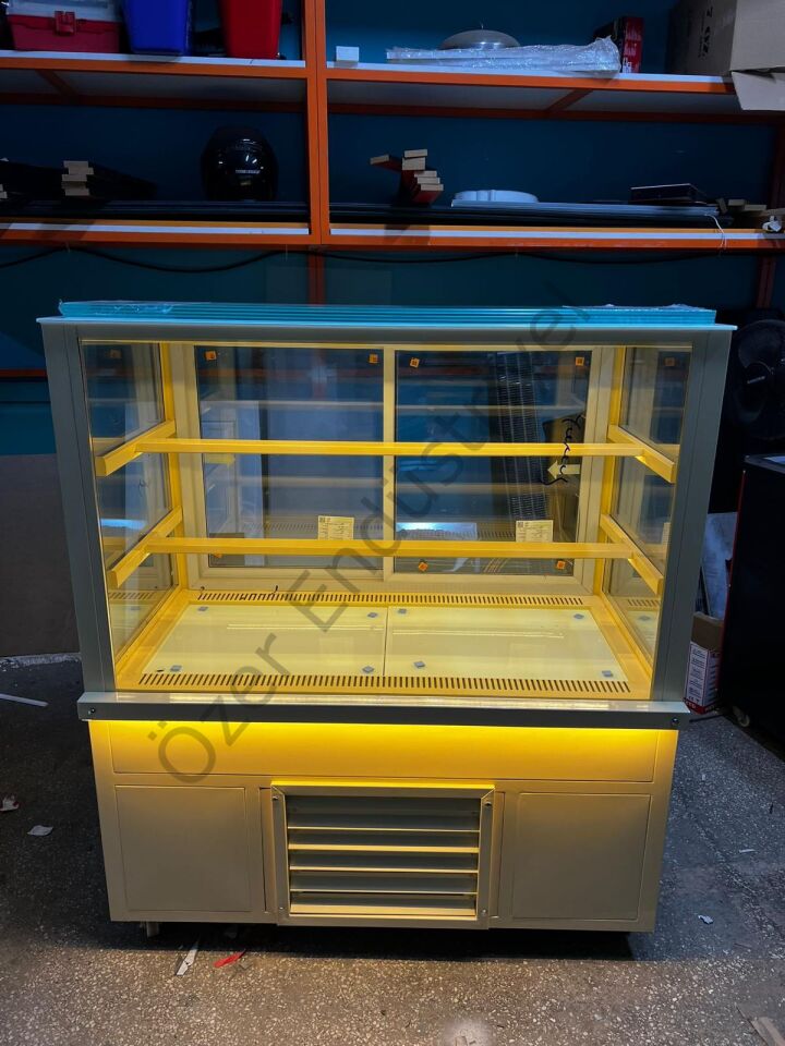 Krem Renk Pasta Dolabı 100x70x130 cm | Soğutmalı Vitrin Dolabı