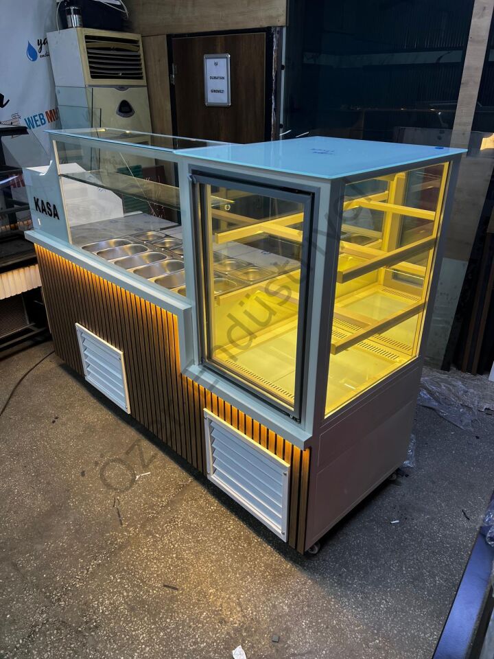 Kumpir Waffle Tezgahı + Pasta Dolabı Seti 190 Cm – Salatbarlı Soğutmalı Vitrin Dolabı