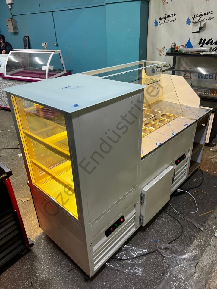 Kumpir Waffle Tezgahı + Pasta Dolabı Seti 190 Cm – Salatbarlı Soğutmalı Vitrin Dolabı