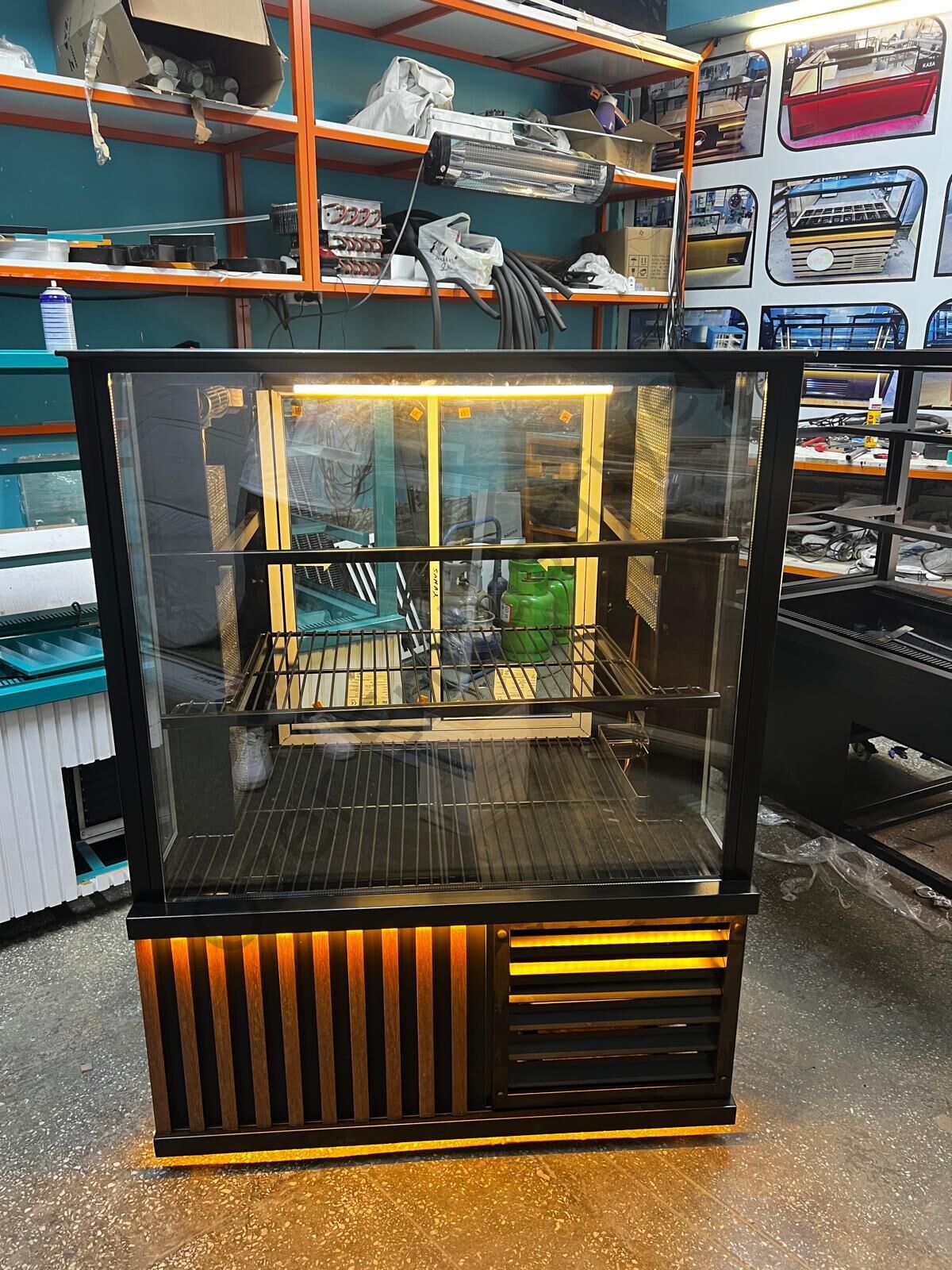 Soğutmalı Et Teşhir Dolabı 220V | Meze Dolabı Çift Camlı