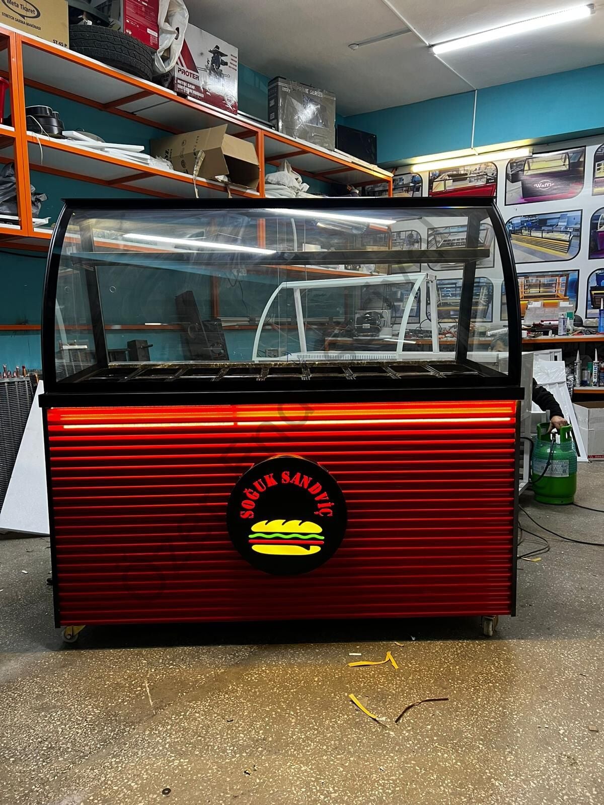 150 Cm Soğuk Sandviç Dolabı +4°C 18 Küvetli