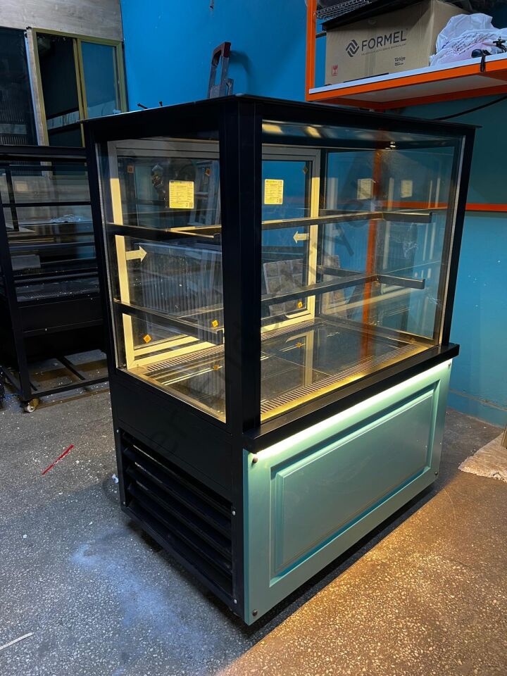 100 Cm Pasta Teşhir Dolabı Turkuaz Lake Tasarım +4°C Soğutmalı