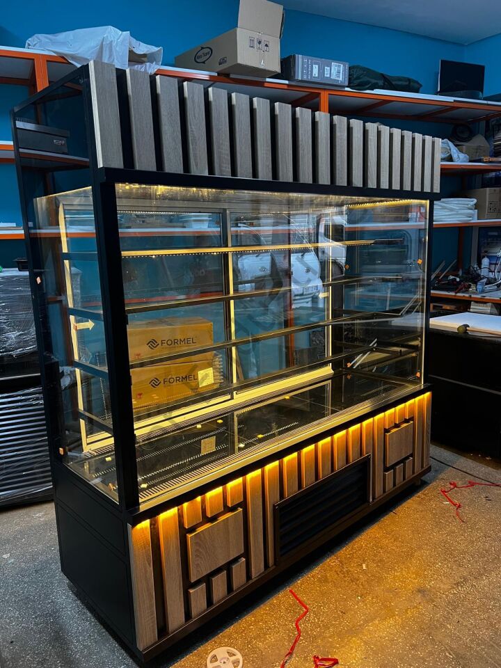 200 Cm Cephe Tipi Pasta Dolabı | Konfor Camlı Pastane Teşhir Dolabı