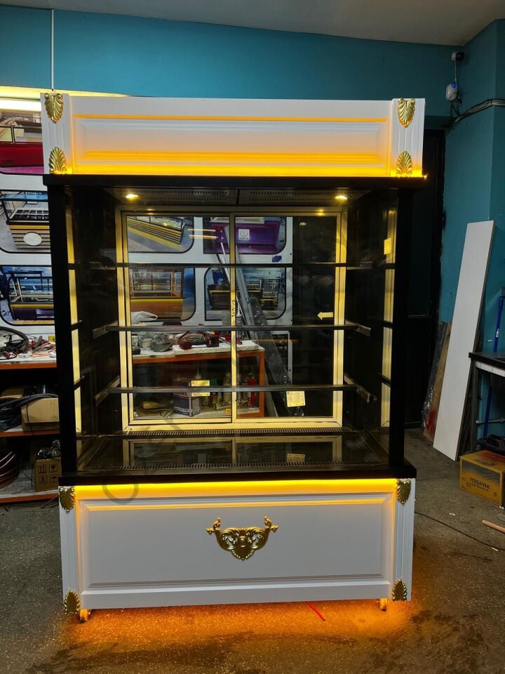 Lake Mobilyalı Pasta Dolabı 150x70x220 Cm | Soğutmalı Pasta Teşhir Dolabı