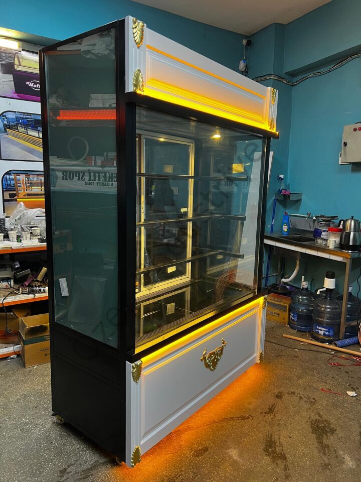 Lake Mobilyalı Pasta Dolabı 150x70x220 Cm | Soğutmalı Pasta Teşhir Dolabı