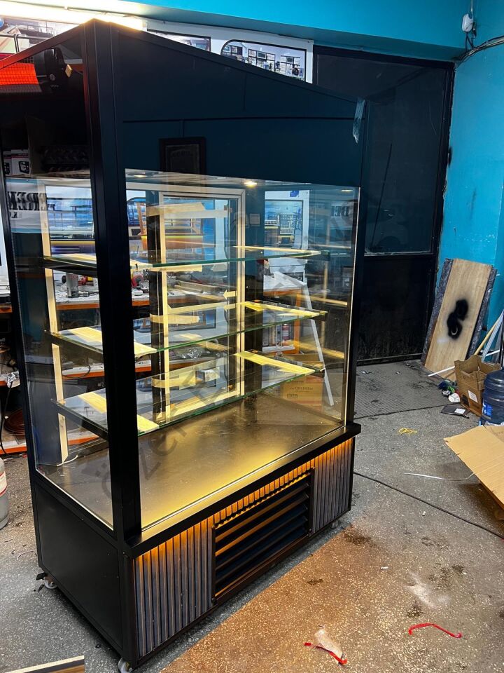 Fırıncı ve Pastane İçin Cephe Dolabı | Azot Gazlı Buhar Önleyici Sistem