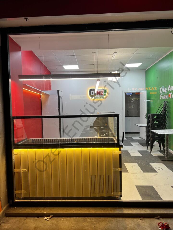 3,5 Metre L Tipi Çiğköfte Dolabı | Soğutmalı + Kasa Bankolu