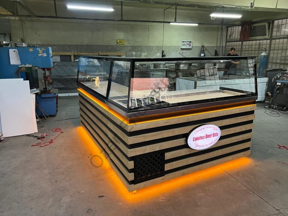 250 cm Soğutmalı Çiğköfte Dolabı + 200 cm Tezgah Seti