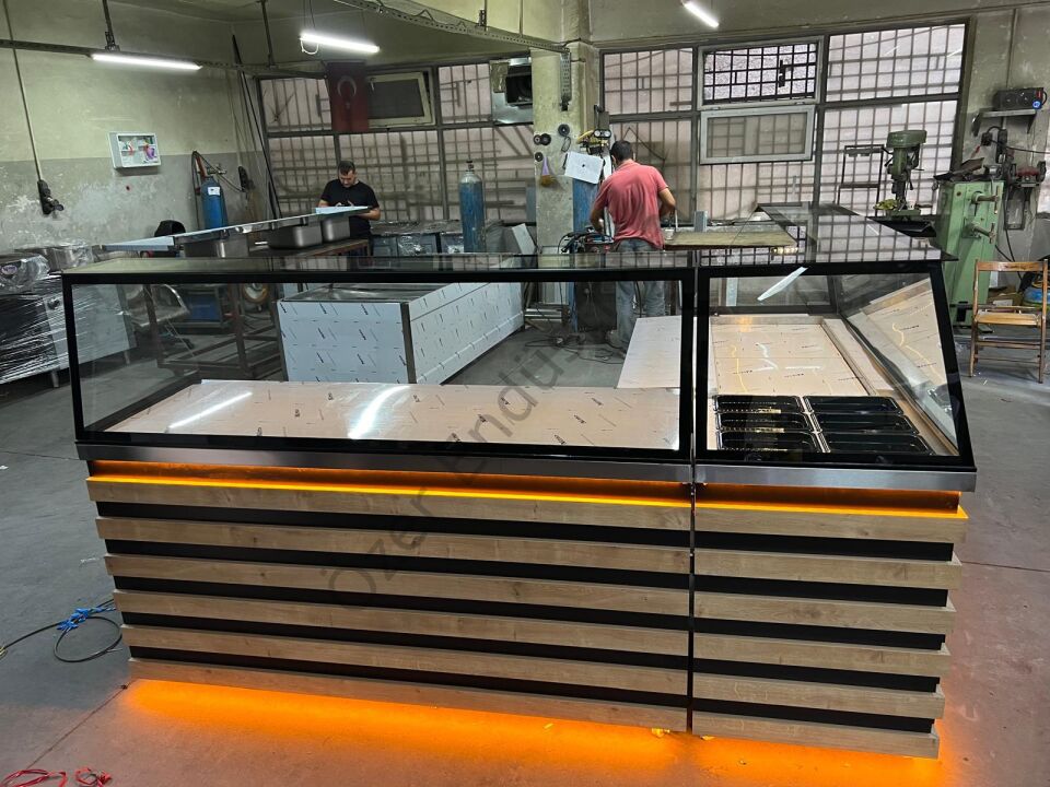 250 cm Soğutmalı Çiğköfte Dolabı + 200 cm Tezgah Seti