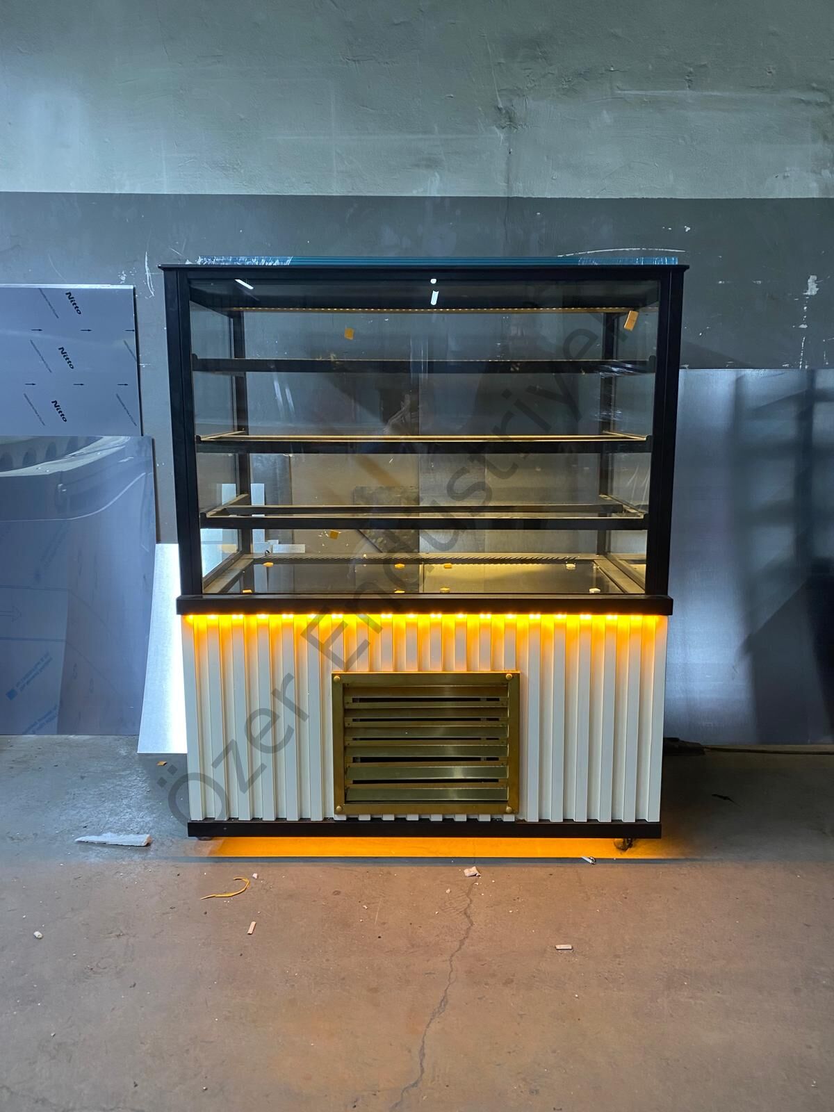 100 cm Siyah Pasta Dolabı | 4 Raflı Soğutmalı Teşhir