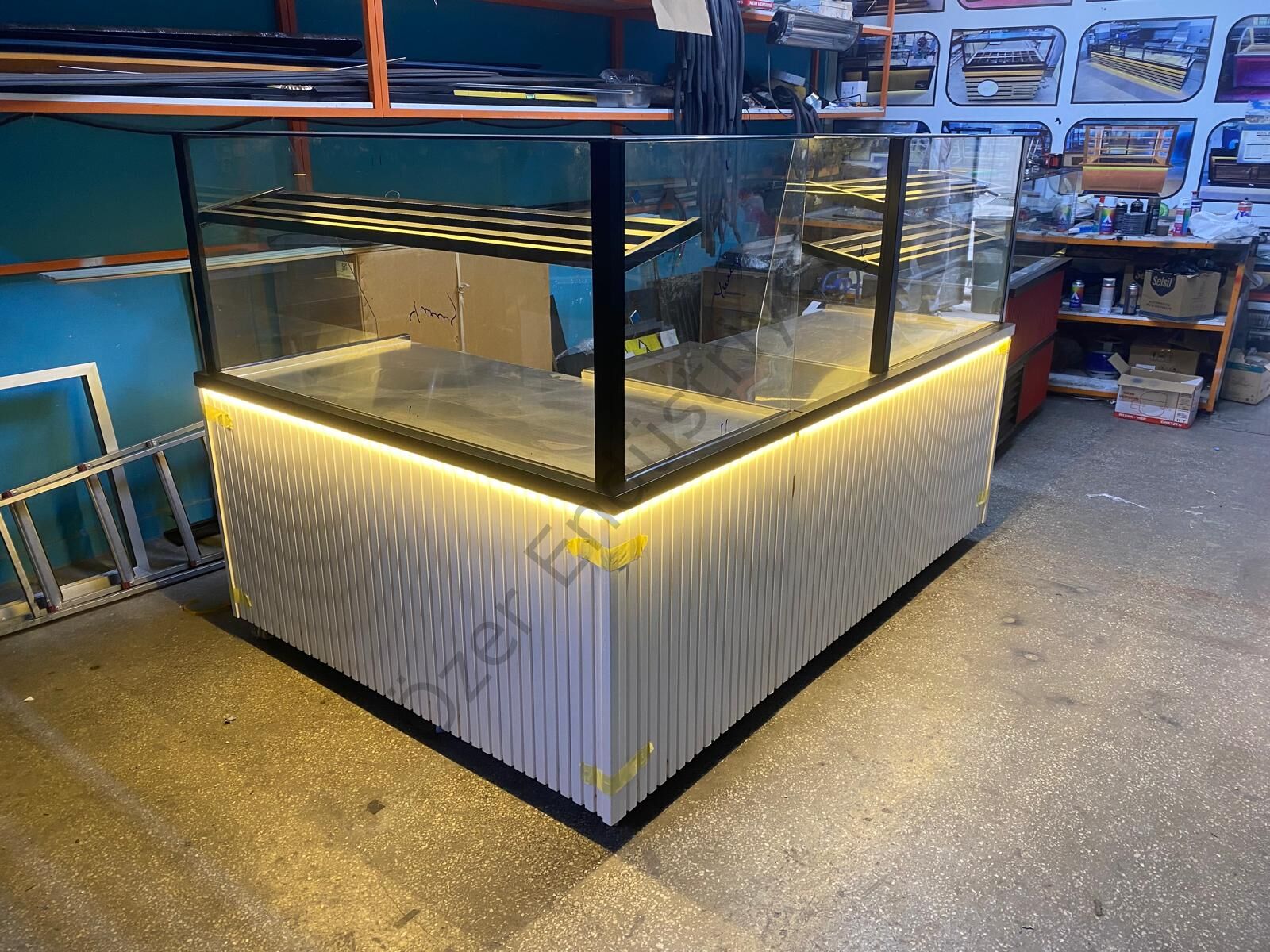 L Tip Börekçi Tezgahı 300cm | Börek Poğaça Teşhir & Isıtmalı