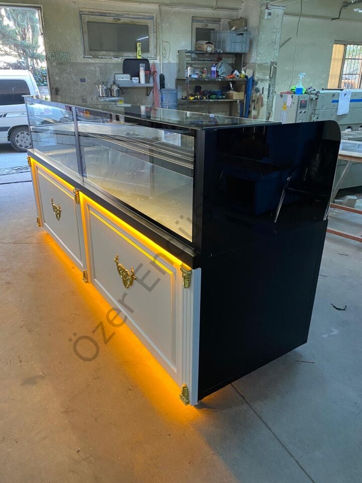 Beyaz Lake Börek Tezgahı | Sulu Sistem Isıtmalı Böreklik 300 cm