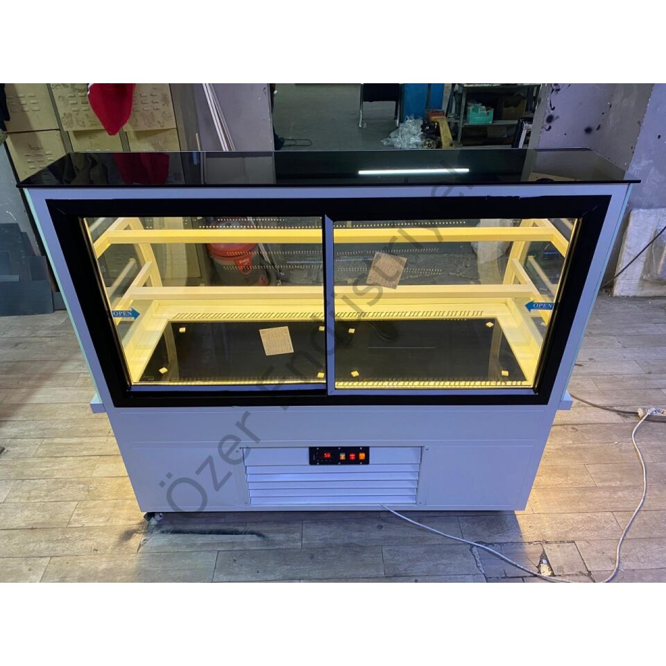 +4°C Tekerlekli Pasta Dolabı | Bombe Camlı & Ledli Endüstriyel