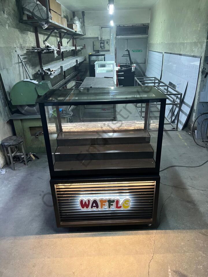 Siyah Waffle Dolabı | Ledli, Tabelalı, Soğutmalı