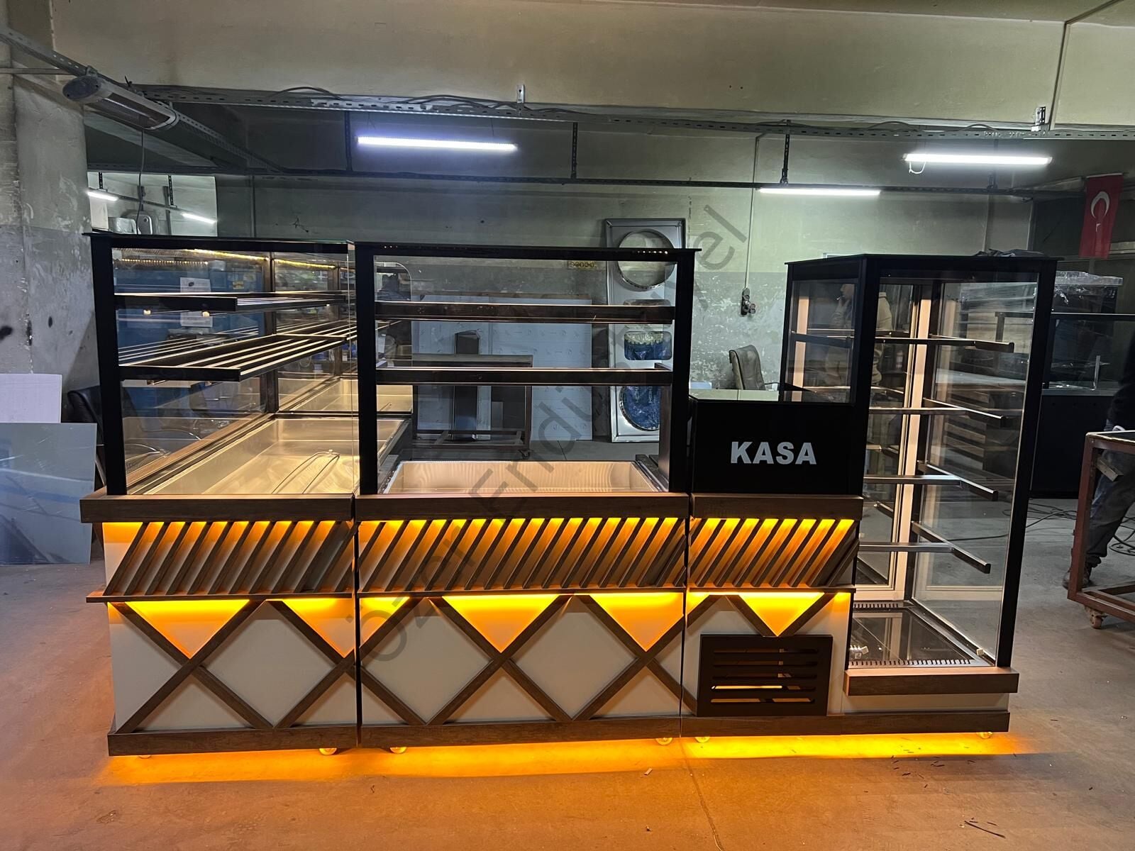 Isıtmalı Börek Tezgahı Seti | Kasa Bankolu & Soğutmalı Dolaplı