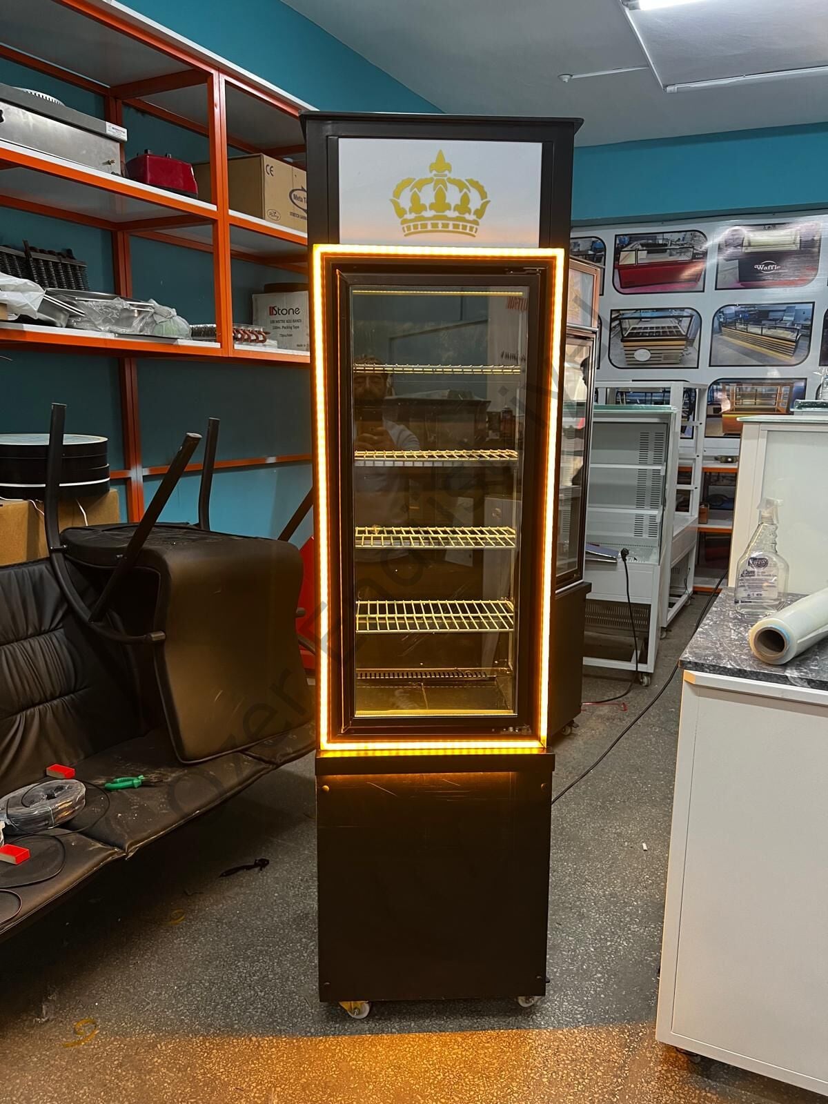 Dikey İçecek & Tatlı Dolabı | Ledli Vitrin Tipi Soğutmalı