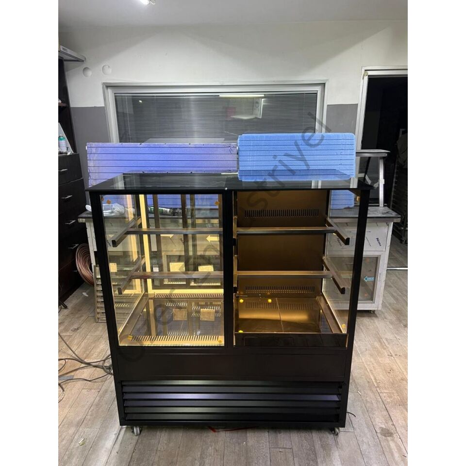 Starbucks Tarzı Pasta ve İçecek Dolabı 120 cm +4°C