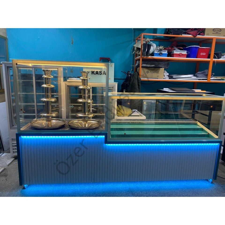 Waffle Dolabı 300 cm Soğutmalı Sıcak Çikolata Şelaleli