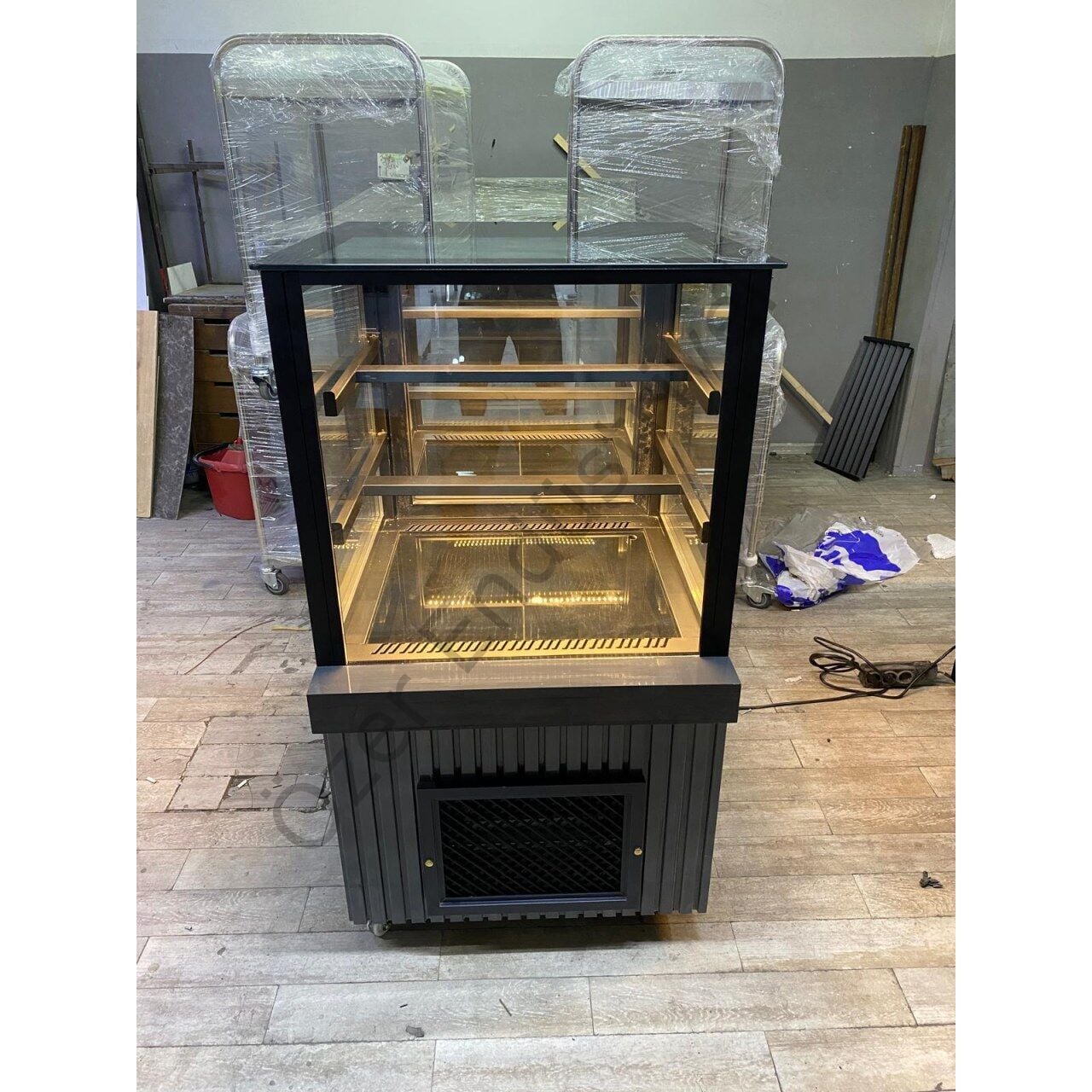 Mini Pasta Dolabı +4°C Soğutmalı LED Işıklı Cafe Tipi