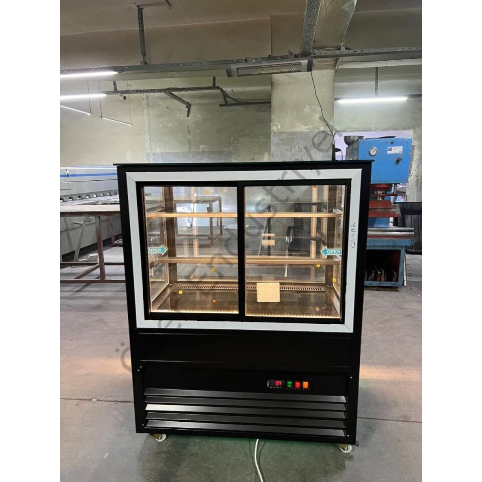 Soğutmalı Pasta Tatlı Dolabı 100x70x130 cm LED Işıklı