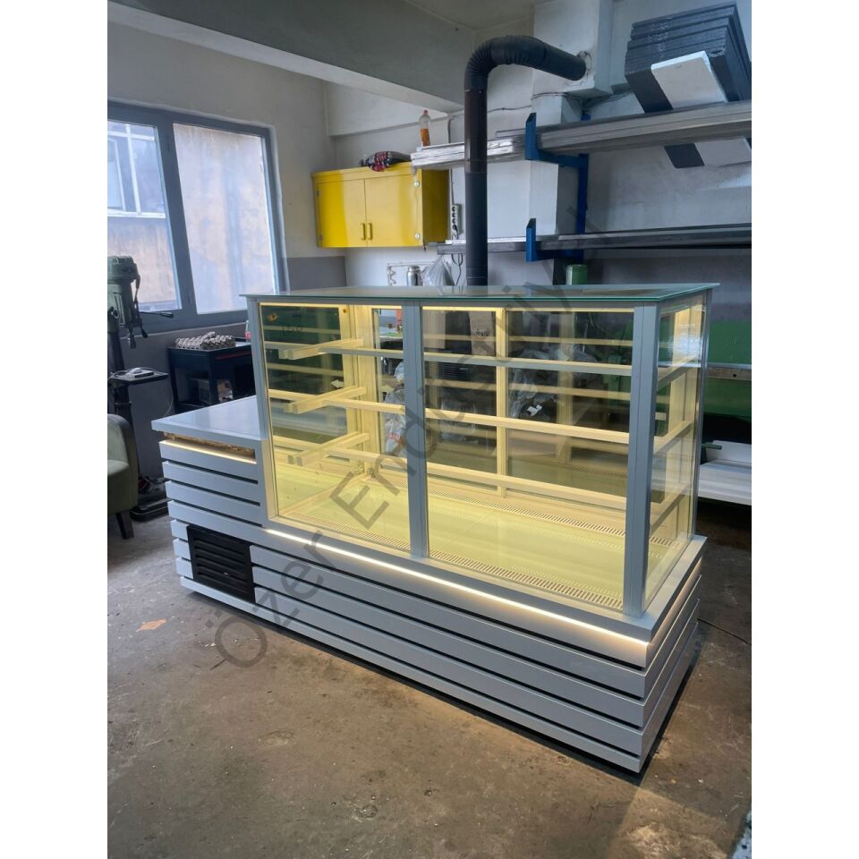 Soğutmalı Pasta Teşhir Dolabı 150 cm + 50 cm Kasa Bankosu