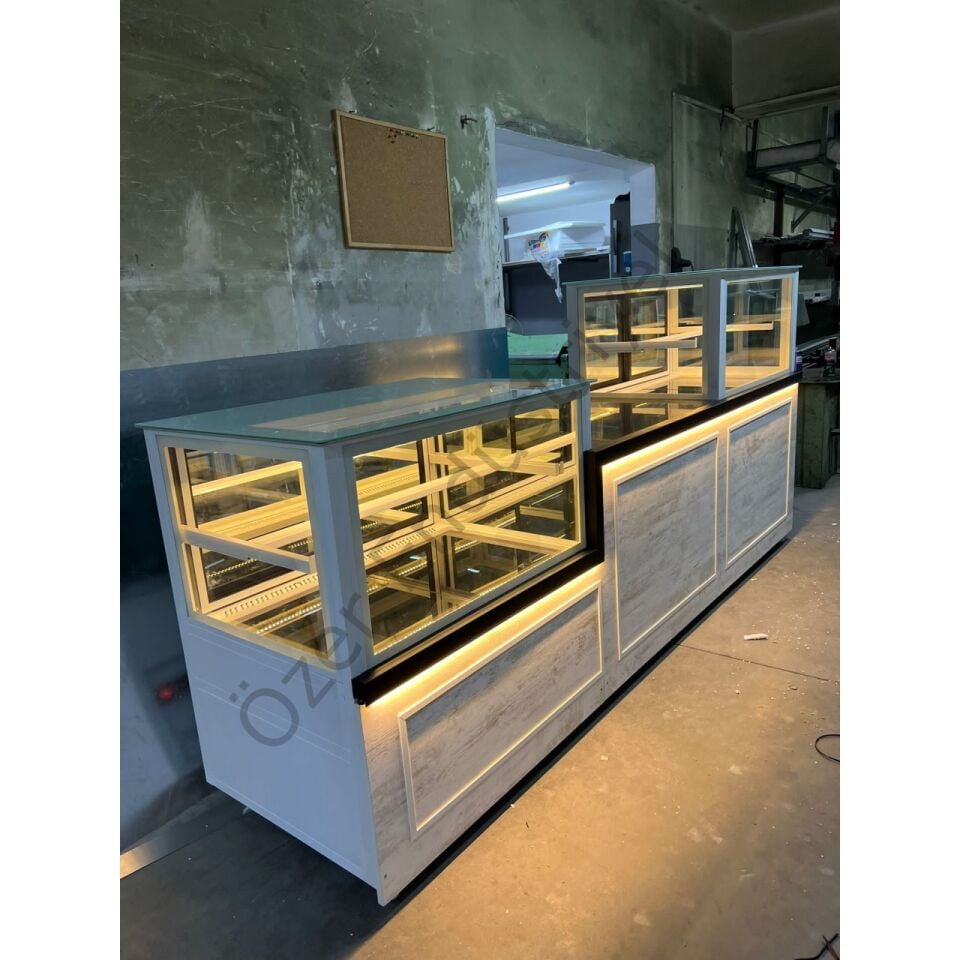 300 Cm Soğutmalı Pasta Dolabı Kasa Seti Çift Camlı Ledli +4°C