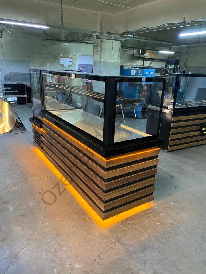 Isıtmalı Börek Tezgahı + Soğutmalı Pasta Tatlı Dolabı | 200 cm Set