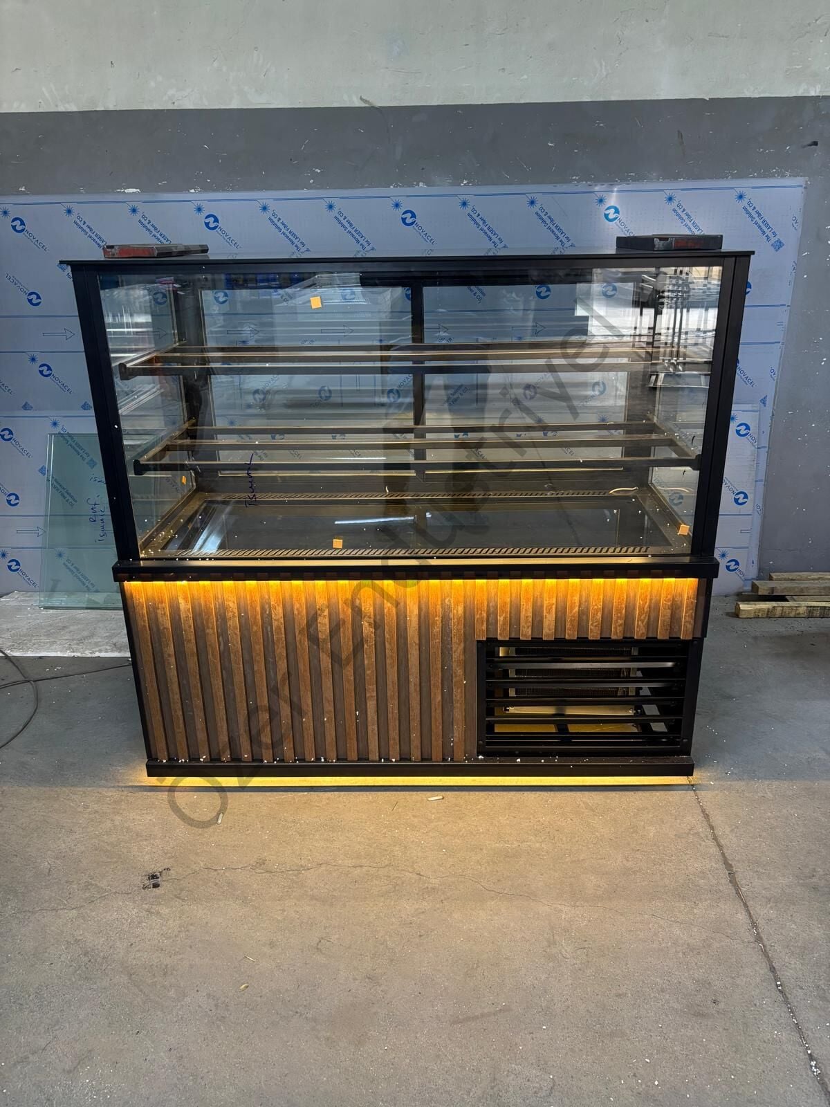 120 cm Soğutmalı Pasta Teşhir Dolabı | Çift Camlı Pasta Vitrini