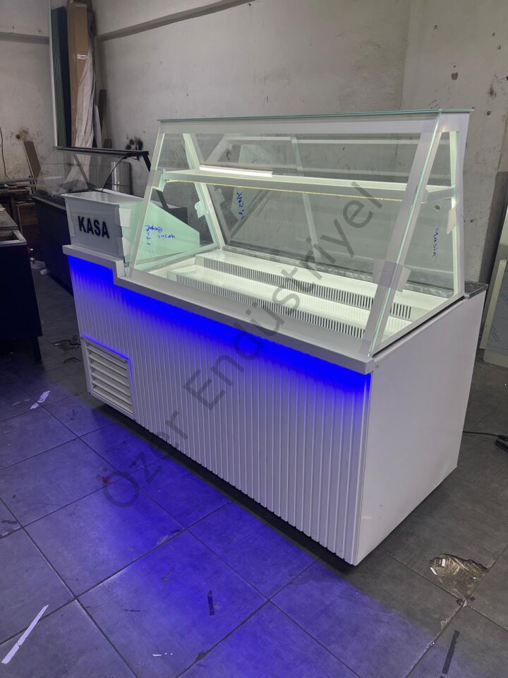 180 cm Soğutmalı Waffle Tezgahı | Kasa Bankolu Waffle Dolabı