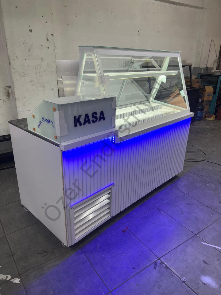 180 cm Soğutmalı Waffle Tezgahı | Kasa Bankolu Waffle Dolabı