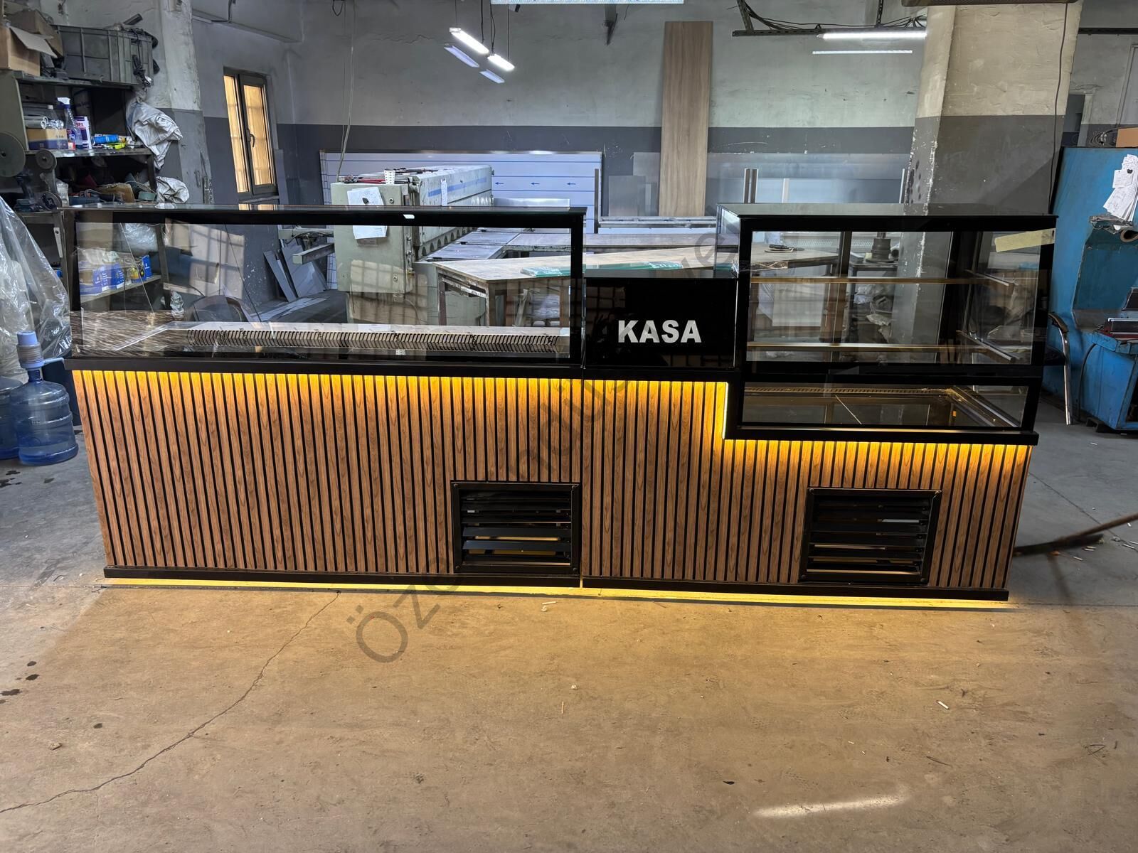 350 cm Soğutmalı Çiğköfte ve Pasta Dolabı Seti | Kasa Bankolu Teşhir Tezgahı