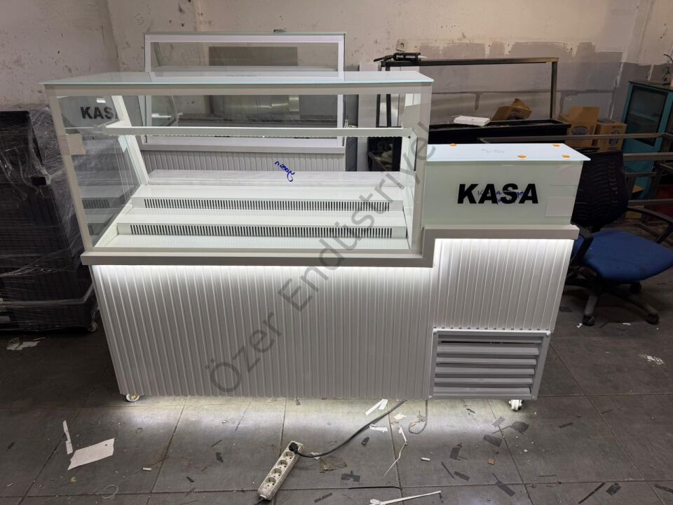Yeni Nesil Soğutmalı Waffle Dolabı ve Kasa Bankosu