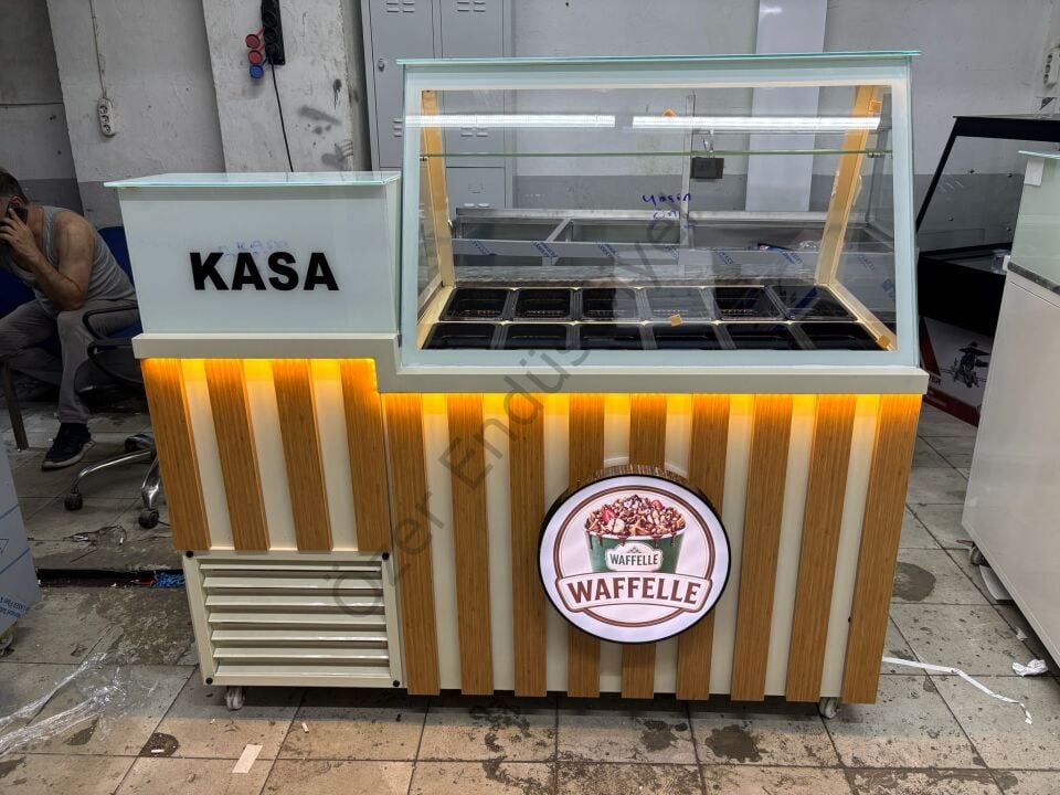 Soğutmalı Waffle Tezgahı ve Kasa Bankosu 150 CM