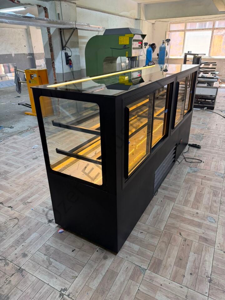 200 cm Soğutmalı Tatlı Teşhir Dolabı